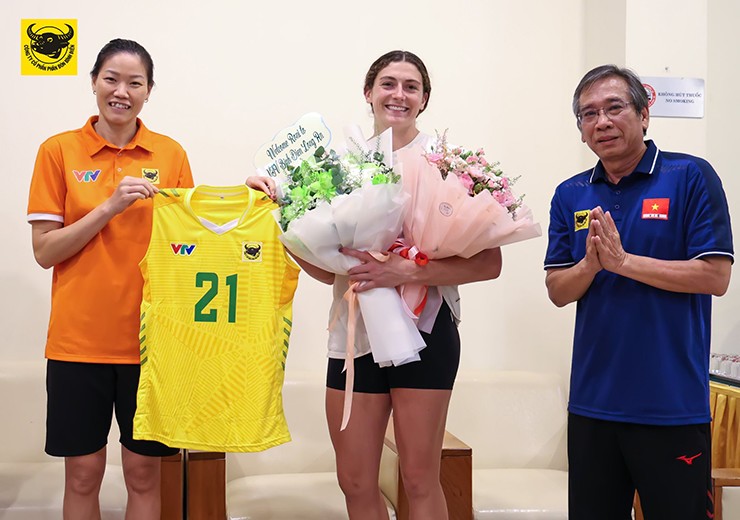 Hot girl bóng chuyền Phạm Hiền khoe nhan sắc đỉnh cao, Nguyễn Trinh thay Bích Tuyền - 4