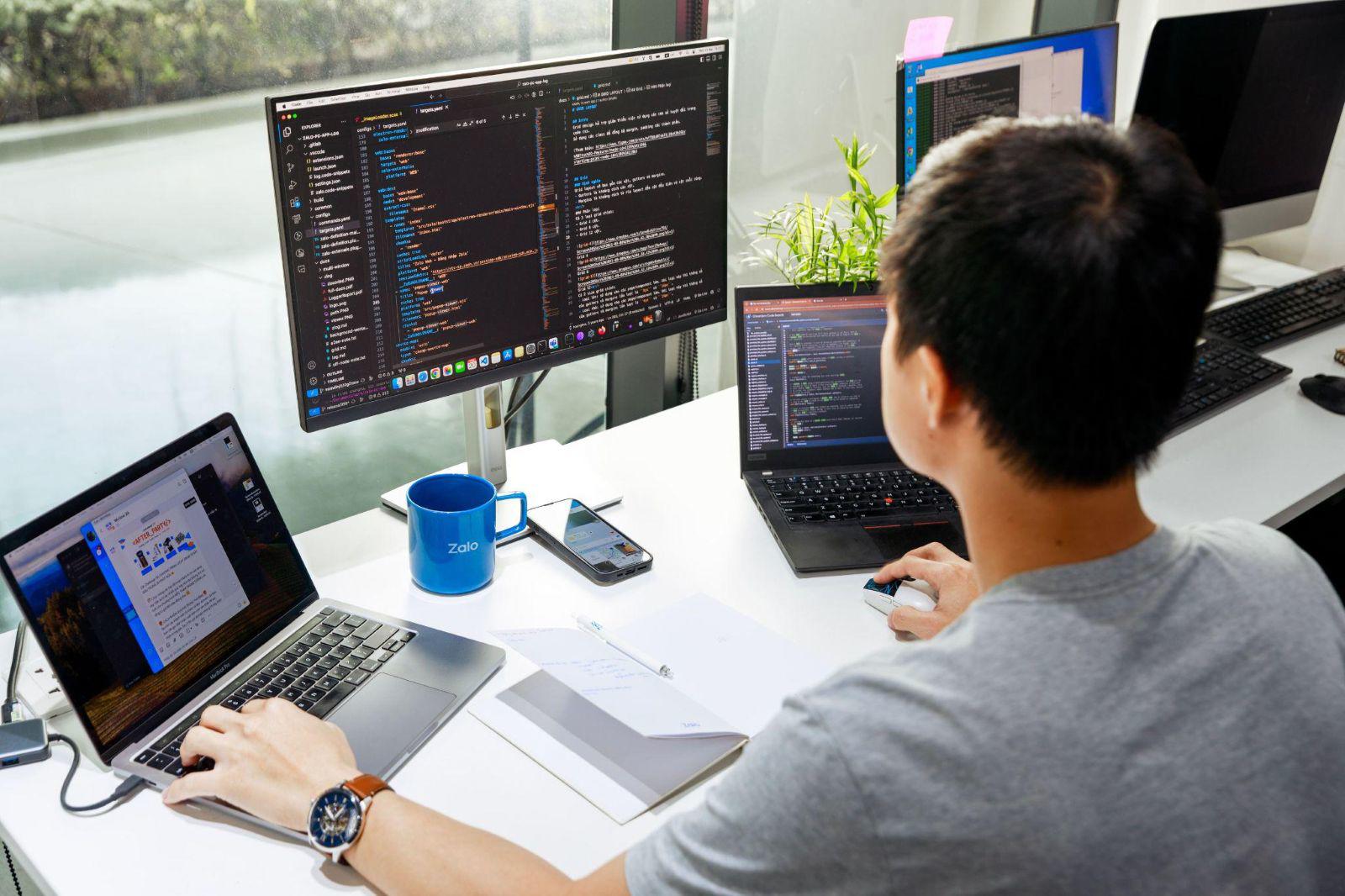 Nhân lực CNTT là bài toán nan giải tại thị trường Việt Nam.