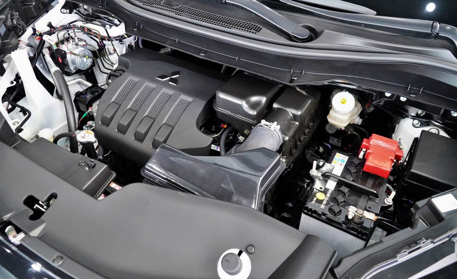 Chi tiết Mitsubishi Xpander Cross bản nâng cấp vừa ra mắt tại Việt Nam - 8