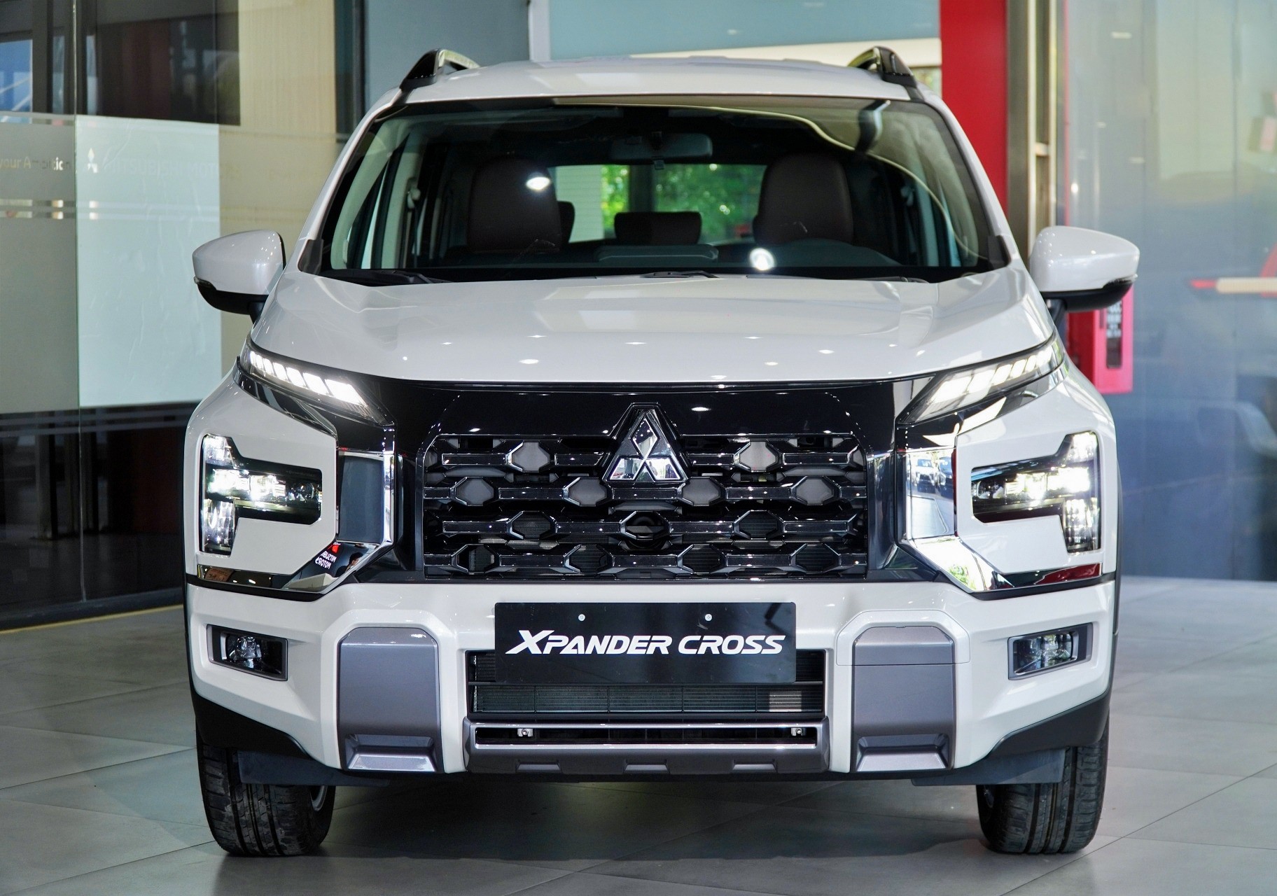 Chi tiết Mitsubishi Xpander Cross bản nâng cấp vừa ra mắt tại Việt Nam - 5