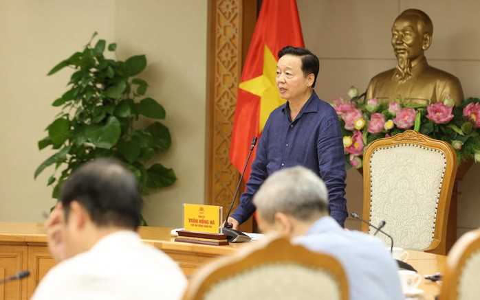 Bão số 11 Matmo hết sức nguy hiểm, "thiên tai chồng thiên tai" - 1