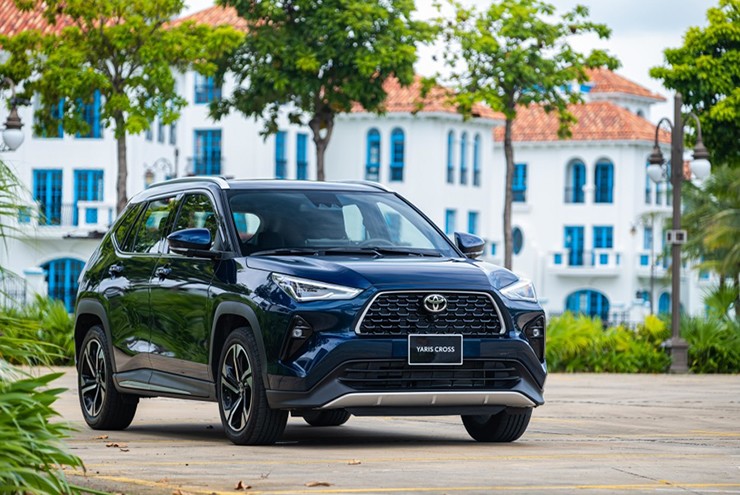 Tổng doanh số lũy kế tính đến tháng 8/2025 của Yaris Cross là&nbsp;7.691 xe, trong khi Vios chỉ là&nbsp;7.204 xe.