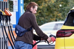 Thế giới - Hạ tầng năng lượng bị Ukraine tấn công, Nga tăng nhập khẩu xăng từ châu Á