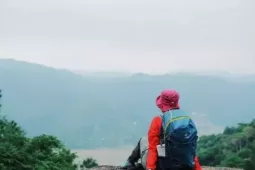Trekking Núi Đá Bia chinh phục tảng đá khổng lồ giữa trời Đắk Lắk