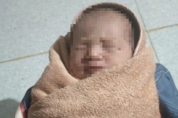 Tin tức trong ngày - Vụ bé gái sơ sinh bị bỏ rơi ở Quảng Trị: Mẹ ruột đã xuất hiện