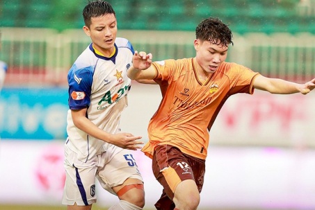 Video bóng đá HAGL - SLNA: Thảm họa đá penalty phút 90+9 (V-League)