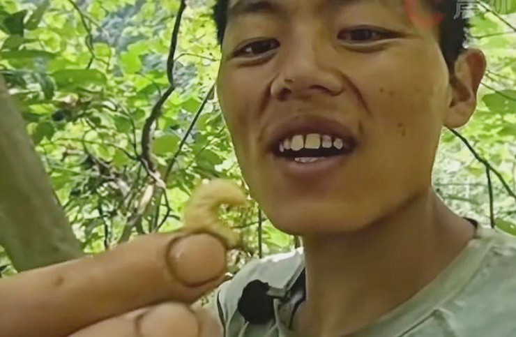 Kiếm 360 triệu nhờ ăn chuột, bắt cua ở nơi hoang dã suốt 70 ngày - 4