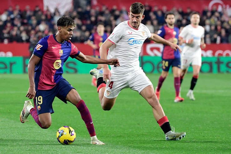 Barcelona quyết giành chiến thắng trước Sevilla