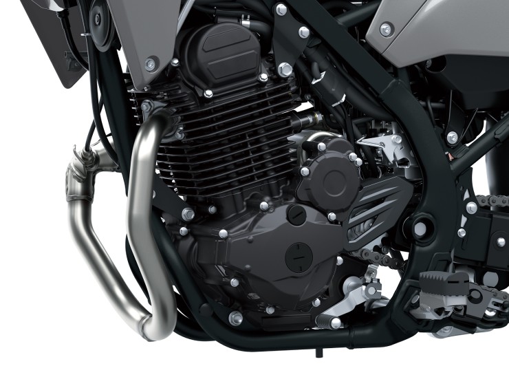 Ra mắt “cào cào” Kawasaki KLX230, bất chấp đường ngập nước - 3