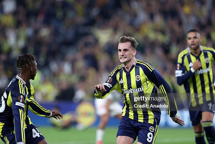 Akturkoglu thi đấu thăng hoa