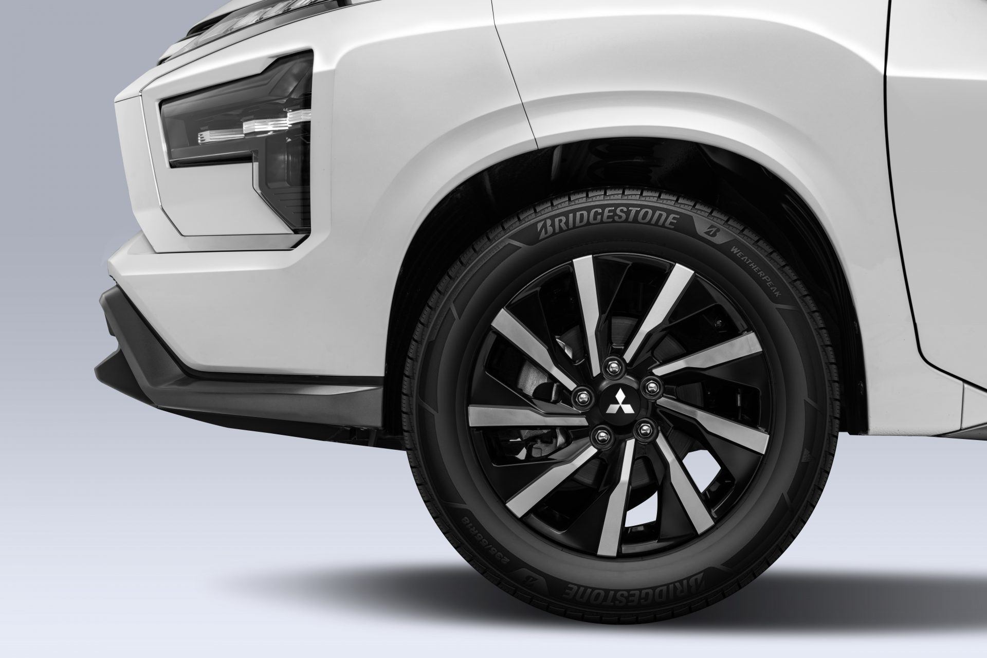Giới yêu xe bình phẩm Mitsubishi Xpander và Xpander Cross mới - 3