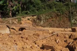 Tin tức trong ngày - Đổ tường khi dỡ nhà, 2 người ở Lào Cai tử vong tại chỗ