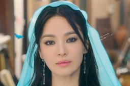 Song Hye Kyo gây sốt với tạo hình 'công chúa Disney'