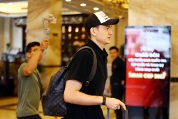 Bóng đá - Dàn sao ĐT Việt Nam hối hả hội quân chờ đấu Nepal ở TP.HCM