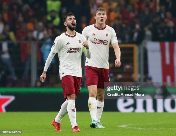 Fernandes hiếm khi tìm thấy Hojlund tại Man United.