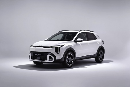 KIA Stonic 2026 lên kệ, đầy công nghệ nhưng giá không đổi