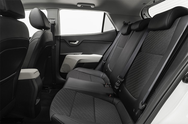 KIA Stonic 2026 lên kệ, đầy công nghệ nhưng giá không đổi - 3