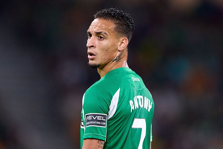 Antony từng bị HLV Ruben Amorim yêu cầu tập riêng, trước khi chuyển sang Real Betis