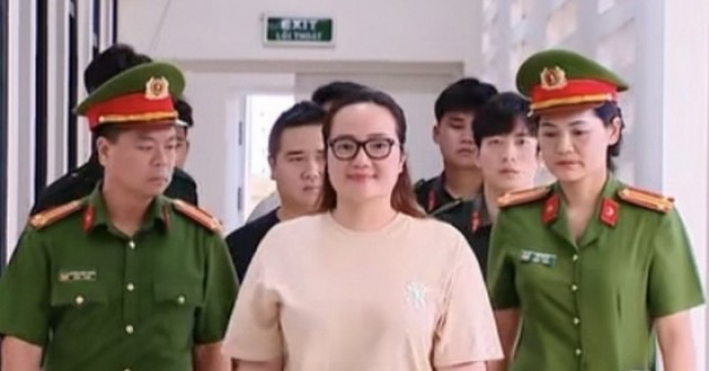 Doanh nhân Hoàng Hường bị khởi tố: Bí mật mô hì...