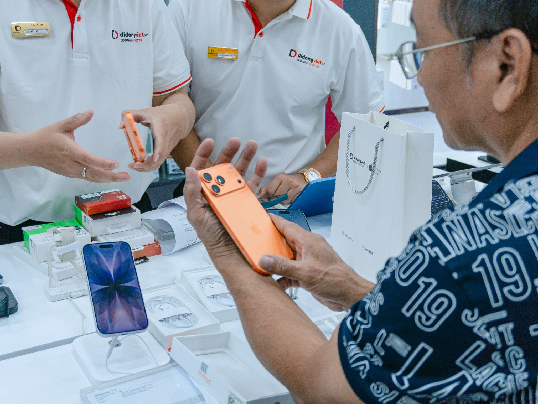 Di Động Việt hiện đang sẵn hàng các model iPhone 17 Pro | Pro Max, iPhone Air với mức giá cạnh tranh.