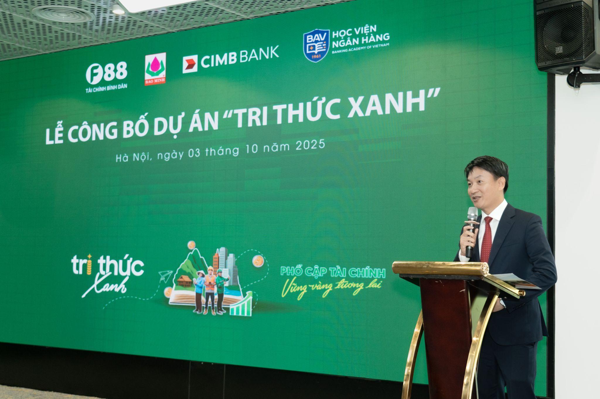 PGS.TS Nguyễn Thanh Phương - Phó Giám đốc Học Viện Ngân hàng phát biểu tại buổi lễ.