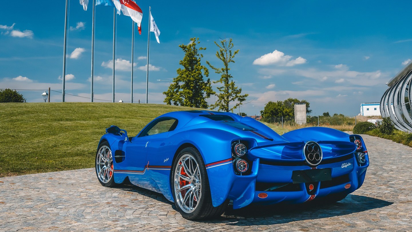 Siêu phẩm Pagani của nữ doanh nhân tham gia Gumball 3000 có gì đặc biệt? - 3