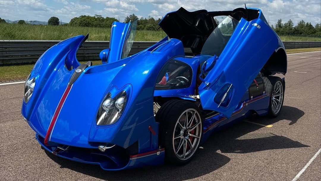 Siêu phẩm Pagani của nữ doanh nhân tham gia Gumball 3000 có gì đặc biệt? - 6