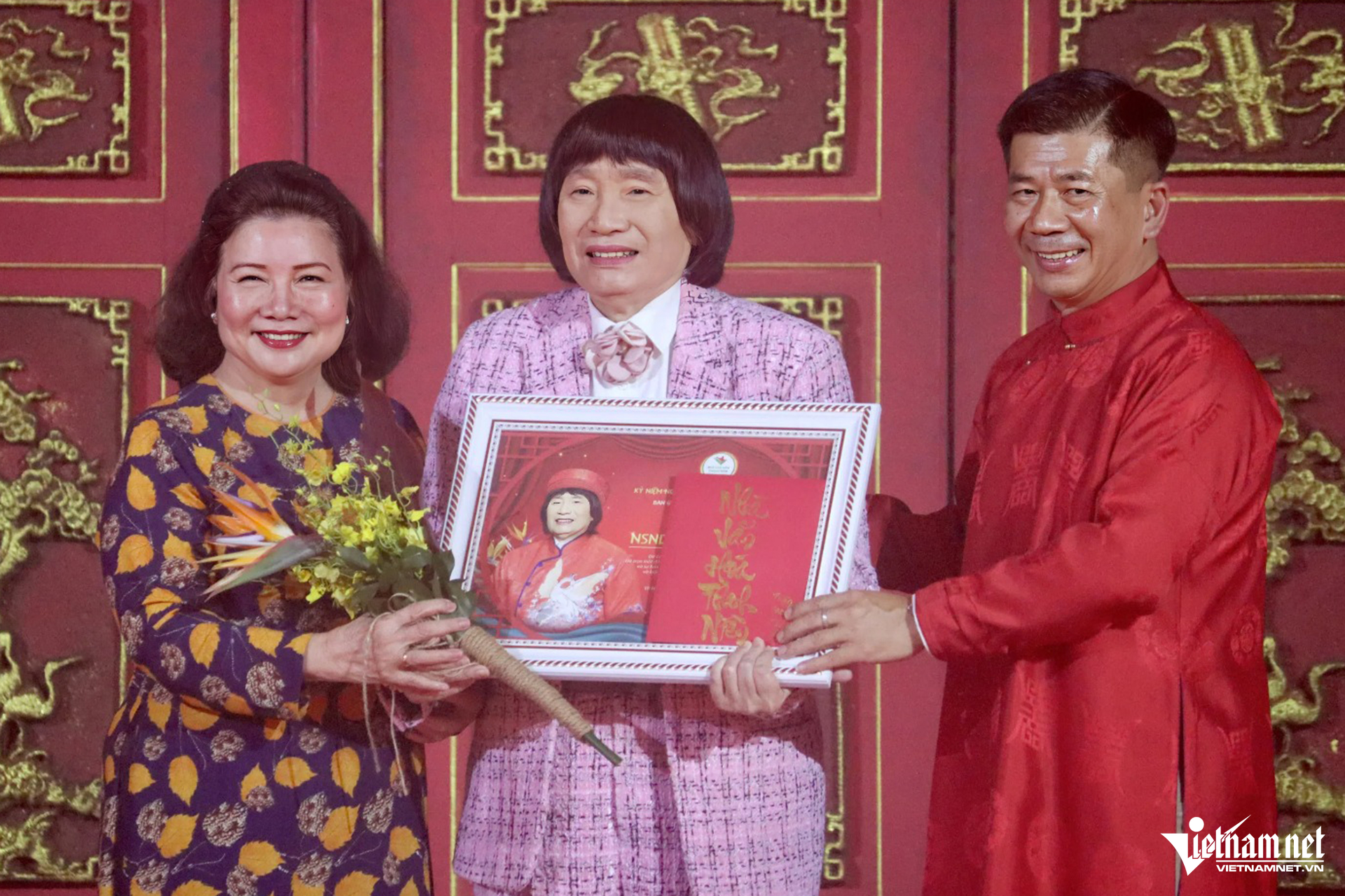 Nghệ sĩ đổ về nhà thờ Tổ trăm tỷ rộng 7.000m2 của Hoài Linh, tôn vinh loạt NSND - 7
