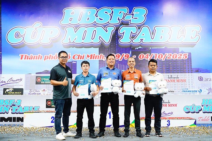 Trần Quyết Chiến và 3 cơ thủ còn lại trong top 8