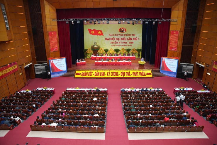 Toàn cảnh Đại hội đại biểu Đảng bộ tỉnh Quảng Trị lần thứ I, nhiệm kỳ 2025-2030, diễn ra sáng 5-10.