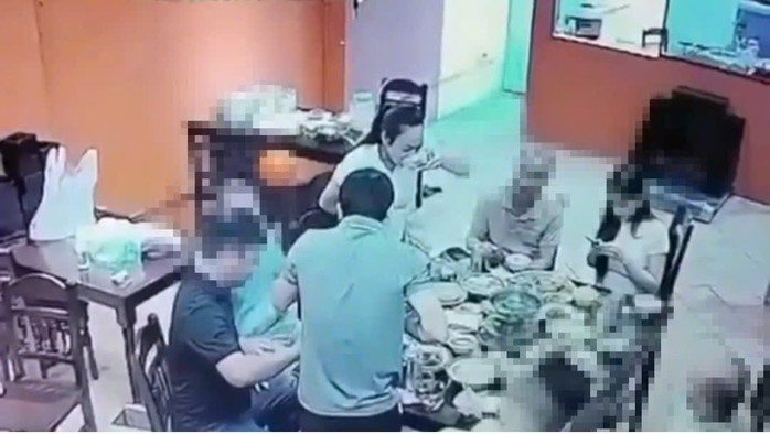 Nghi người phụ nữ uống "chén râu" trước khi lái xe tông tử vong chủ tịch UBND xã