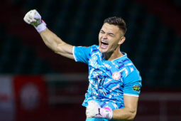 Bóng đá - Đề xuất nhập tịch thủ môn Việt kiều 33 tuổi