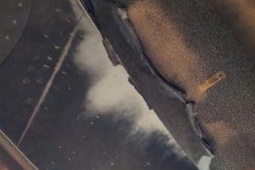 Tin tức trong ngày - Máy bay bốc khói ở sân bay Tân Sơn Nhất khi chuẩn bị cất cánh ra Hà Nội