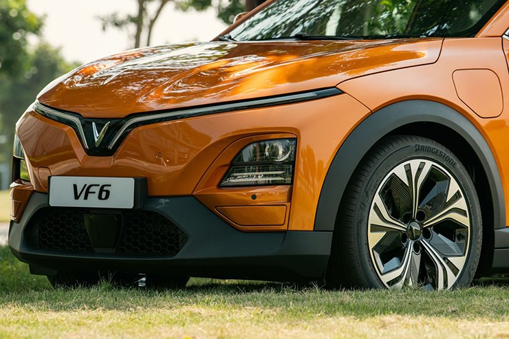 Giá xe điện VinFast VF 6 niêm yết và lăn bánh tháng 10/2025 - 7