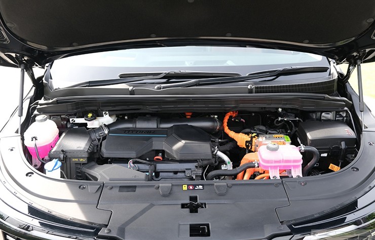 Ra mắt KIA Carnival HEV Hybrid, sang hơn, mạnh hơn và tiết kiệm hơn - 2