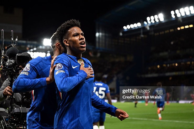 Màn trình diễn rực rỡ của Chelsea