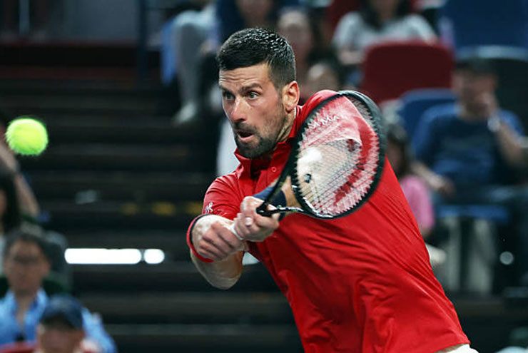 Djokovic càng chơi càng sắc sảo và ngược dòng ở 2 set còn lại