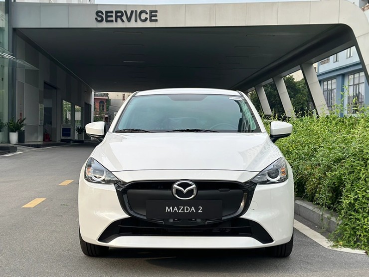 Mazda 2 2025: Chiếc xe hạng B khiến xe sang phải dè chừng tại Việt Nam - 1