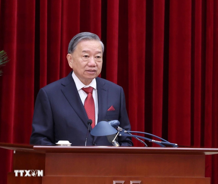 Những hình ảnh khai mạc Hội nghị Trung ương 13 - 4