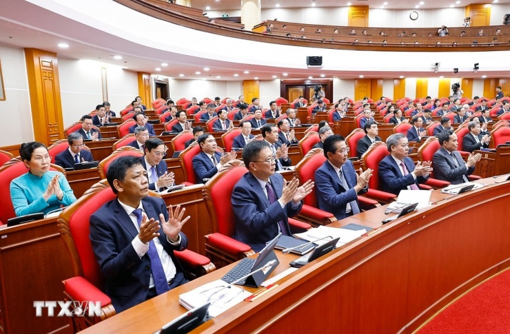 Những hình ảnh khai mạc Hội nghị Trung ương 13 - 11