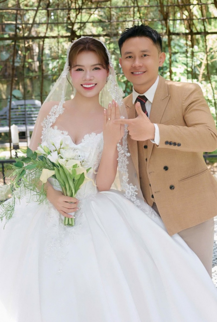 Sự thật video ông bố miền Tây khóc sướt mướt tiễn con gái về nhà chồng - 1