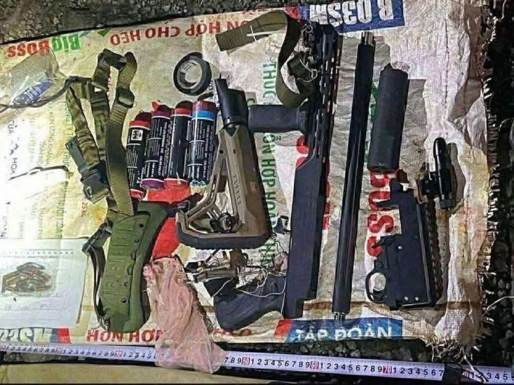 Hung khí gây án của nghi phạm Lê Sỹ Tùng bị thu giữ