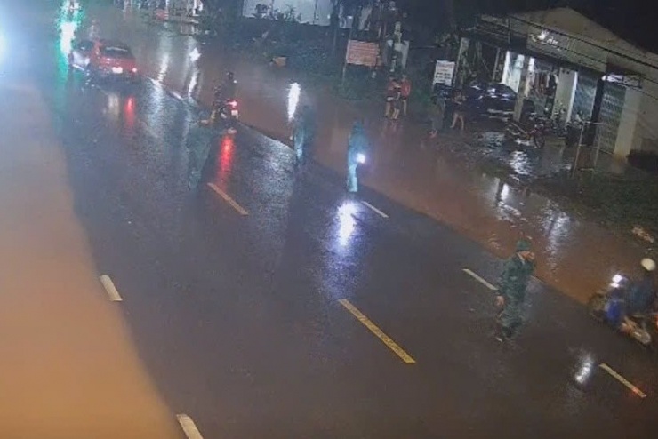 Hiện trường vụ tai nạn. Ảnh cắt từ clip