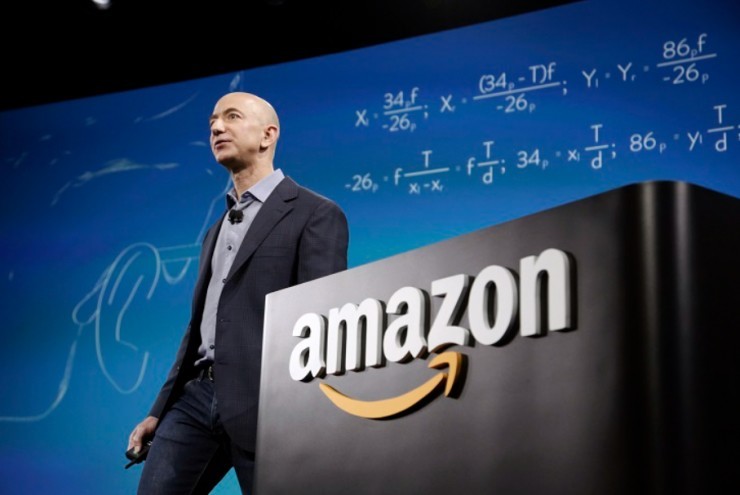 Tỷ phú Jeff Bezos: Hàng triệu người sẽ sống và làm việc trong không gian