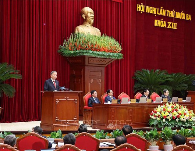 Những hình ảnh khai mạc Hội nghị Trung ương 13 - 1