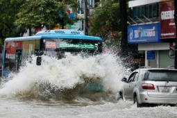 Tin tức trong ngày - Hà Nội lên phương án cấm đường nếu ngập sâu hơn 30cm