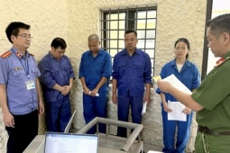 Tin tức trong ngày - Phó giám đốc Bệnh viện Phổi Hà Nội bị bắt