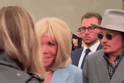 Giải trí - Charlize Theron phớt lờ Johnny Depp tại sự kiện