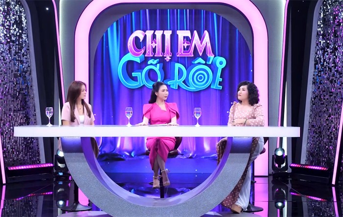 Ca sĩ Hải Yến, MC Phương Uyên và Tiến sĩ tâm lý Tô Nhi A chia sẻ chân thành về mối quan hệ giữa giá trị vật chất và tình cảm gia đình.