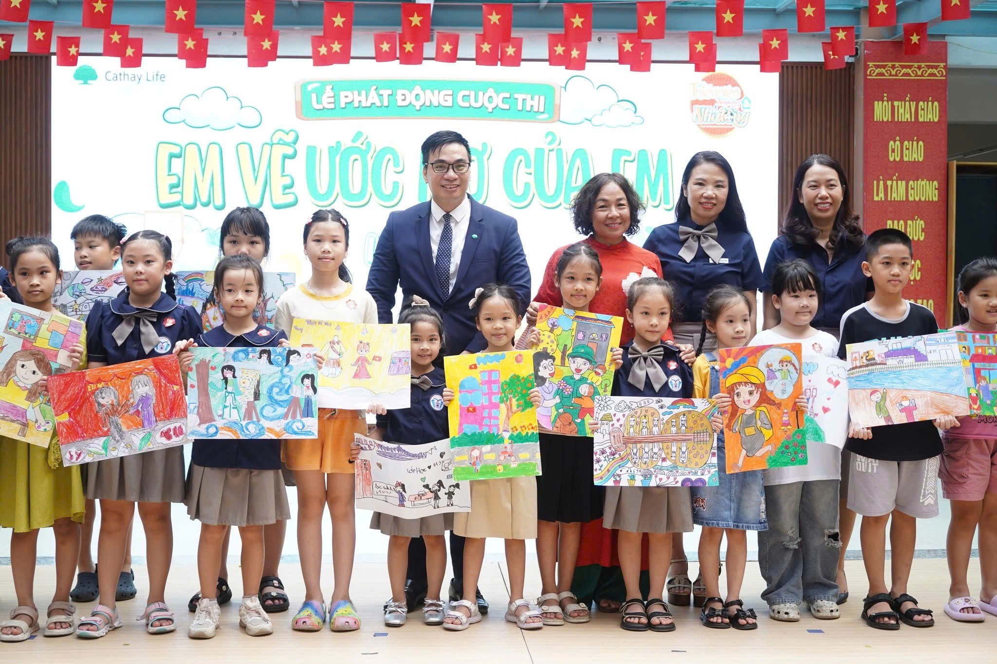 Cathay Life Việt Nam phát động cuộc thi vẽ tranh “Em vẽ ước mơ của em” lần thứ 17 - 5